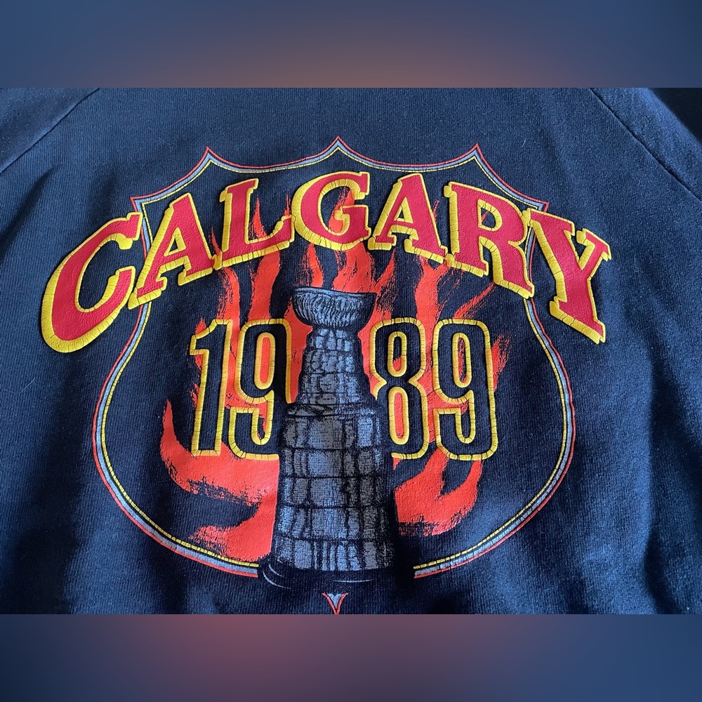 Vintage 1989 Calgary Flames Stanley Cup Hockey Sweatshirt - Picture 2 of 8
